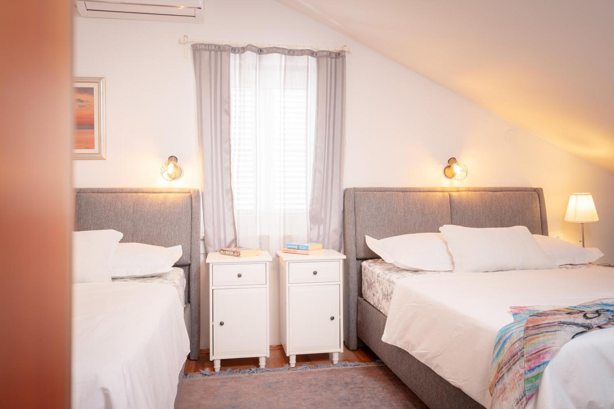 Kalina Deluxe Apartments 耶尔萨 外观 照片