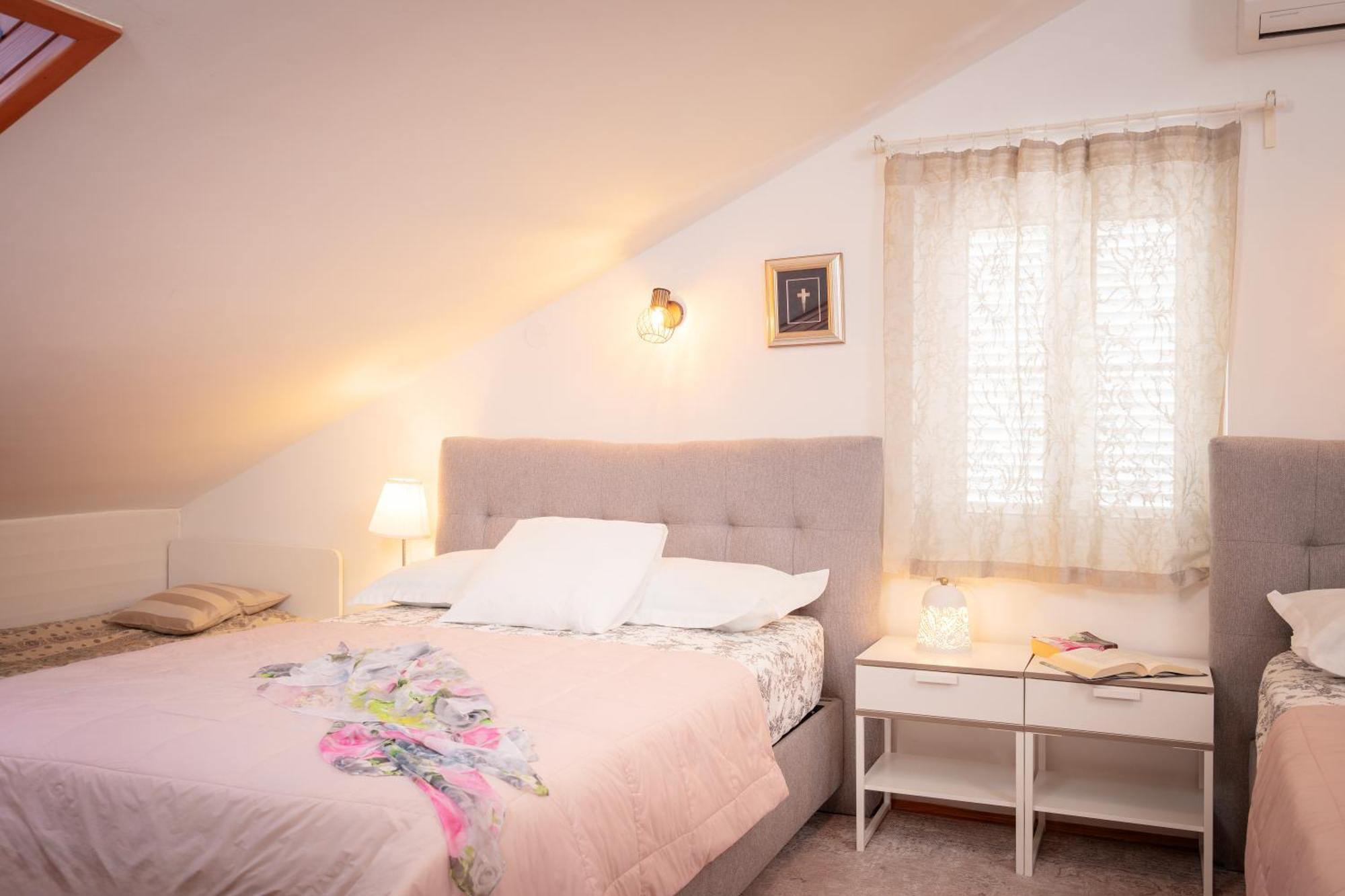 Kalina Deluxe Apartments 耶尔萨 外观 照片
